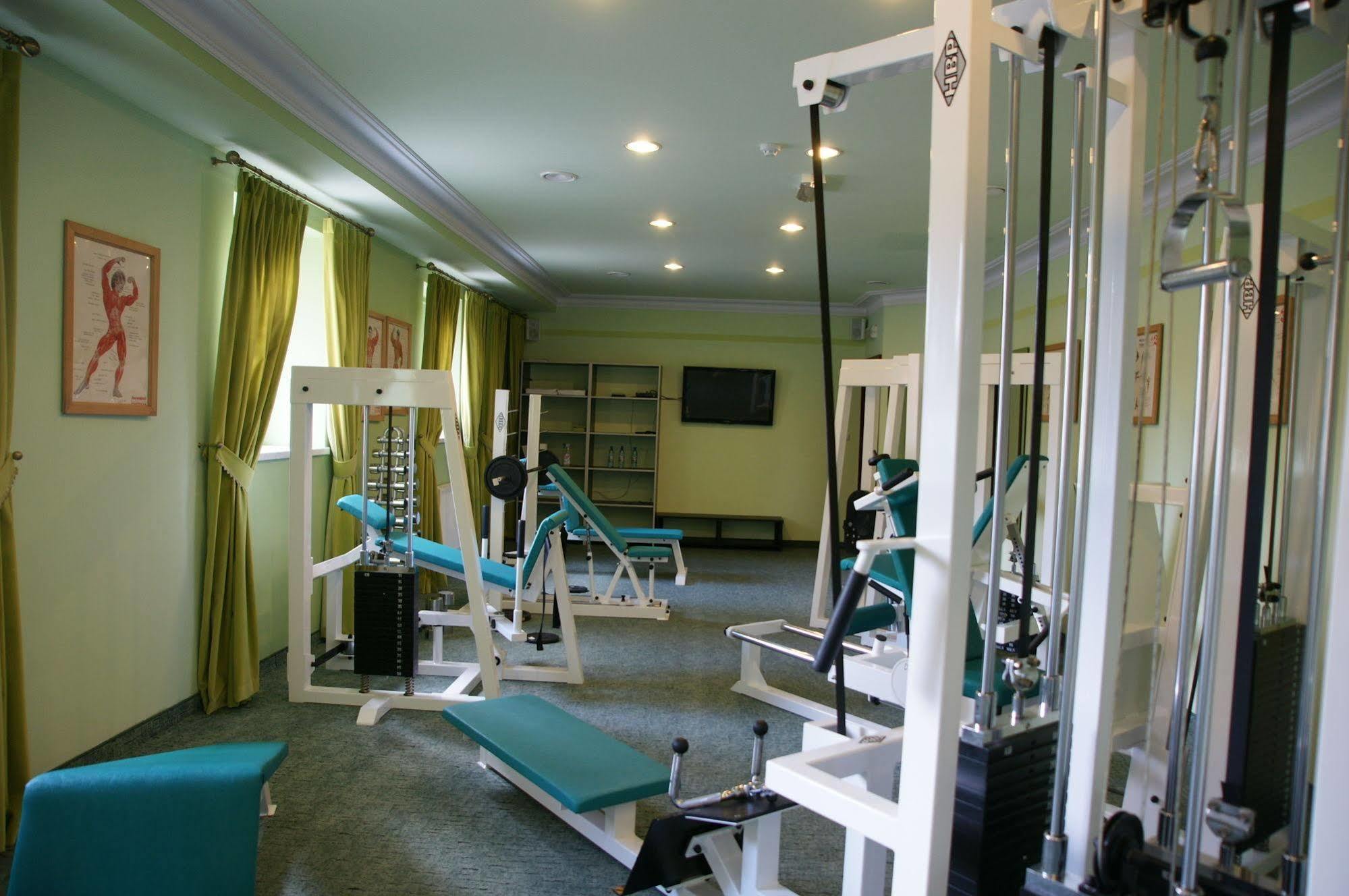 Hotel Na Podzamczu Тарновске Гори Екстериор снимка